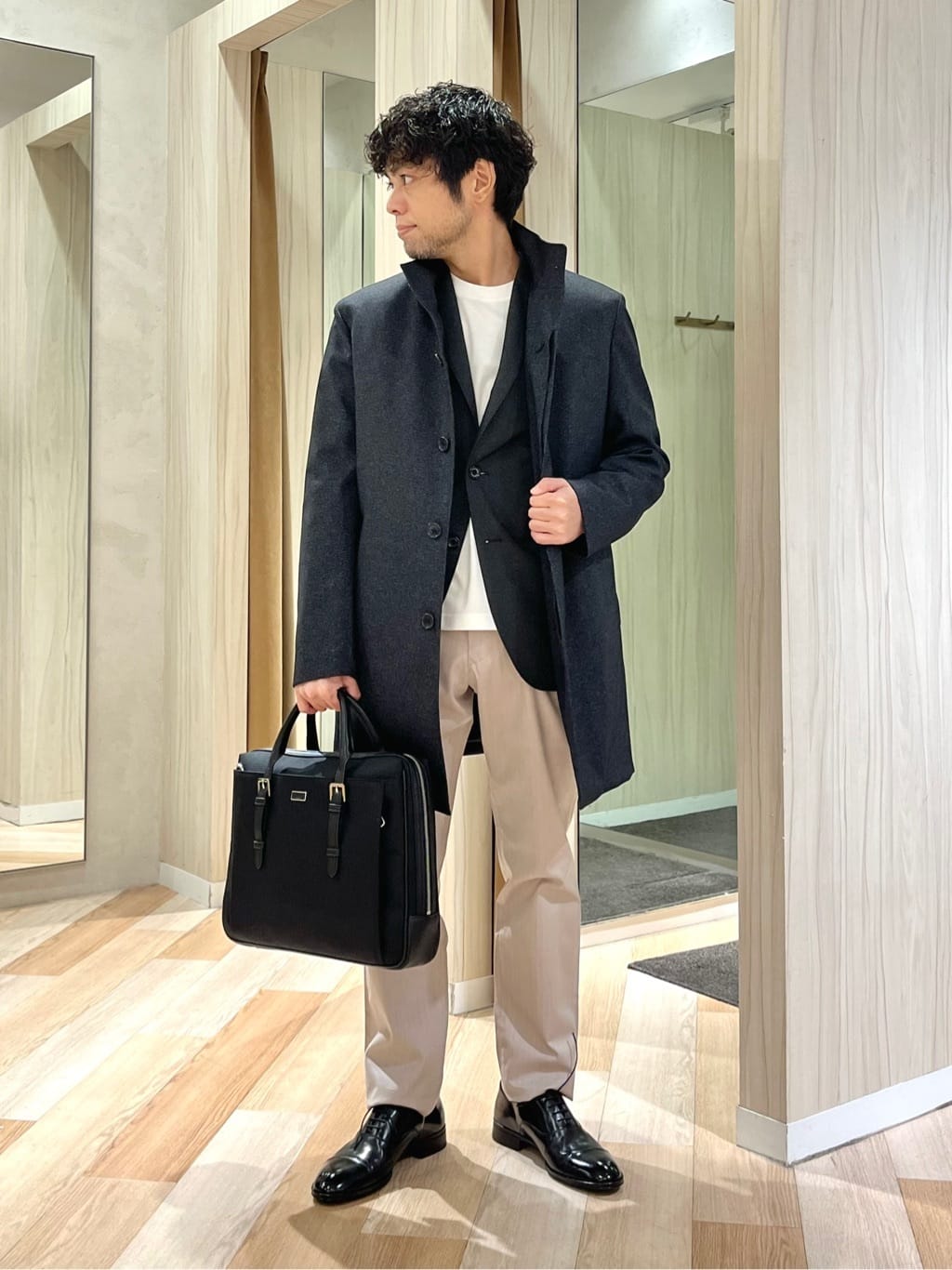 TAKEO KIKUCHIの【ダウンライナー付】メランジ スタンドカラー コートを使ったコーディネートを紹介します。｜Rakuten Fashion(楽天ファッション／旧楽天ブランドアベニュー)5160813