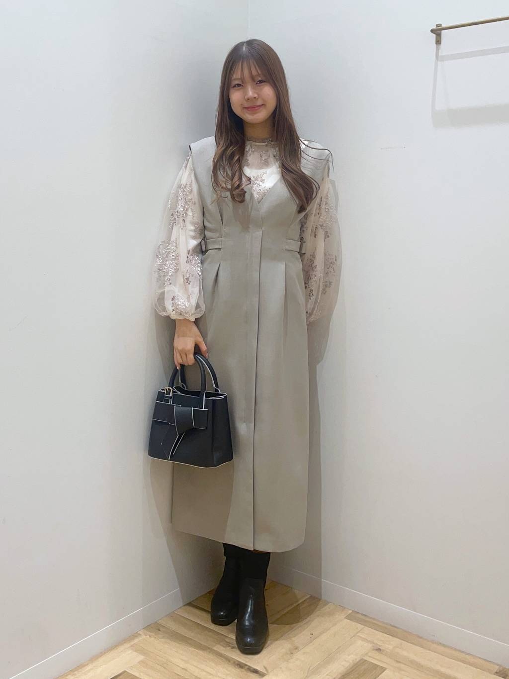 mysty womanのリボンモチーフバッグを使ったコーディネートを紹介します。｜Rakuten Fashion(楽天ファッション／旧楽天ブランドアベニュー)5164627
