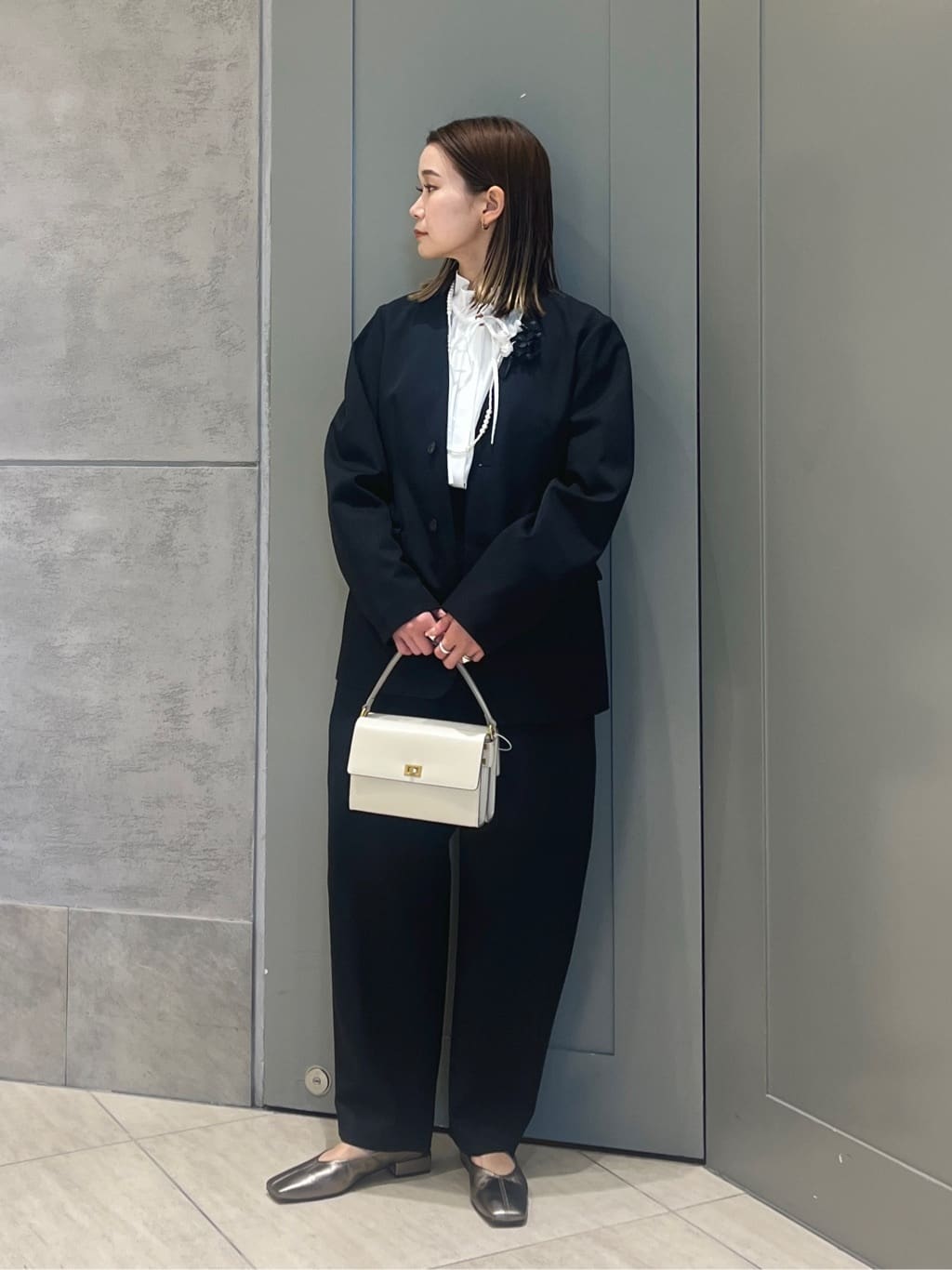 UNITED ARROWS LTD. OUTLET | スクエアセンターシーム フラット25