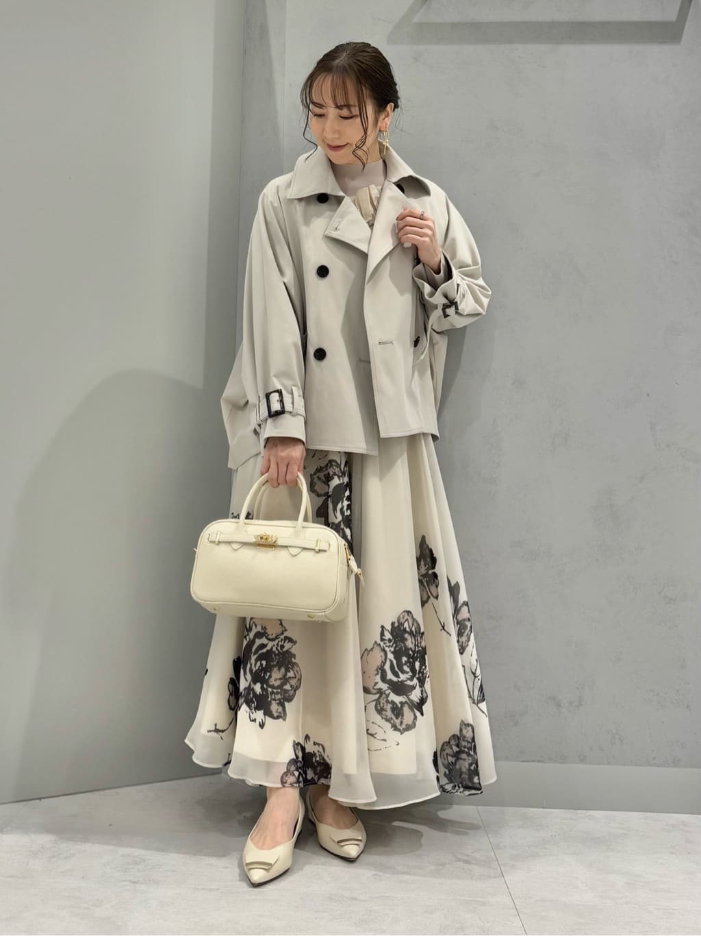 Vinのトレンチデザインドルマンコートを使ったコーディネートを紹介します。｜Rakuten Fashion(楽天ファッション／旧楽天ブランドアベニュー)5165681