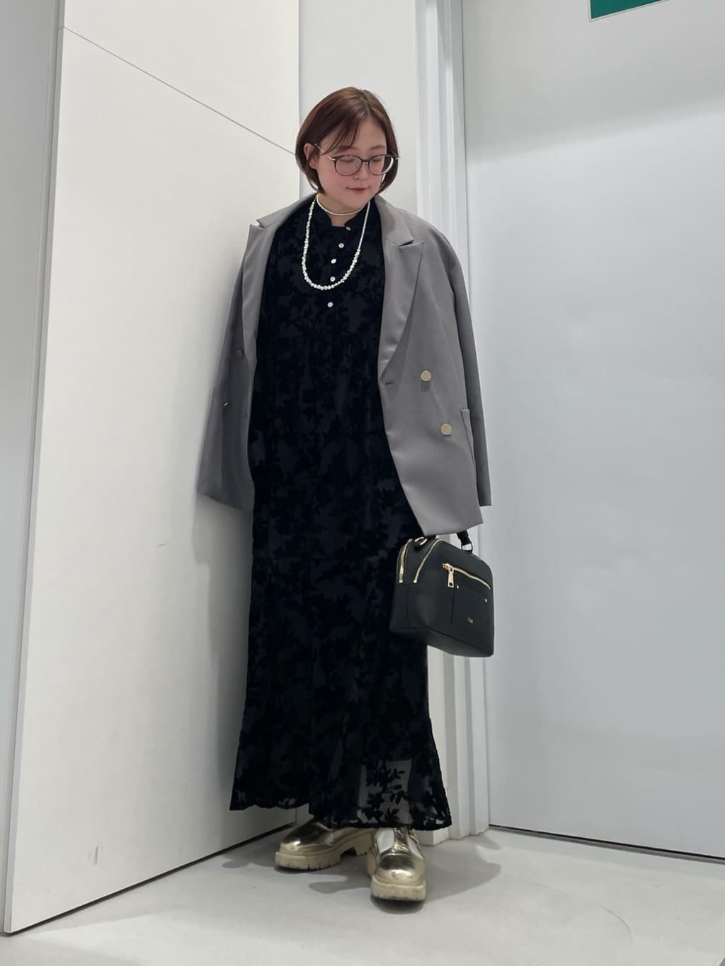 Vinのダブルブレストテーラードジャケットを使ったコーディネートを紹介します。｜Rakuten Fashion(楽天ファッション／旧楽天ブランドアベニュー)5166109