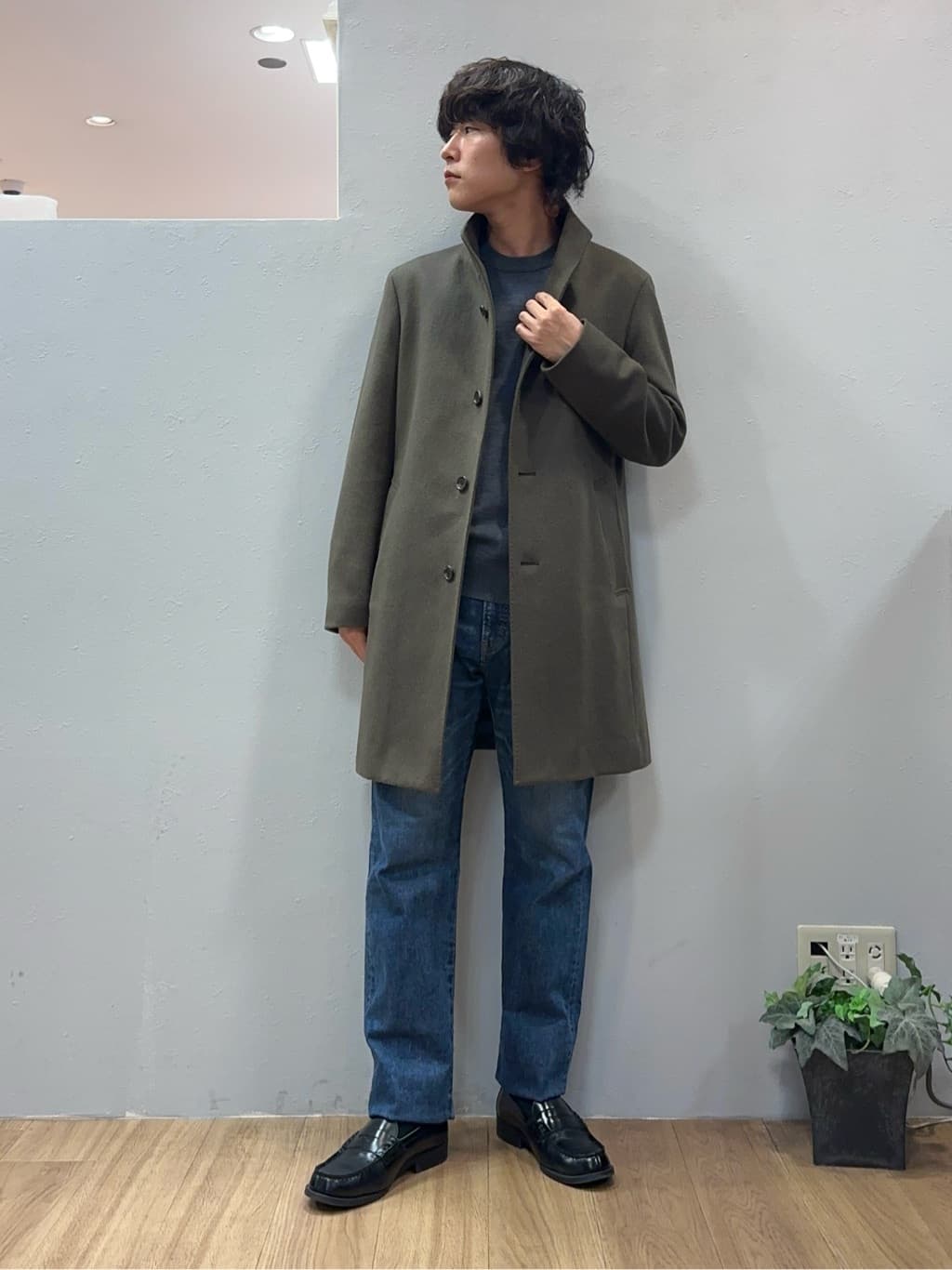 TAKEO KIKUCHIの【ウールカシミヤブレンド】ビーバー調 スタンドカラー コートを使ったコーディネートを紹介します。｜Rakuten Fashion(楽天ファッション／旧楽天ブランドアベニュー)5169793