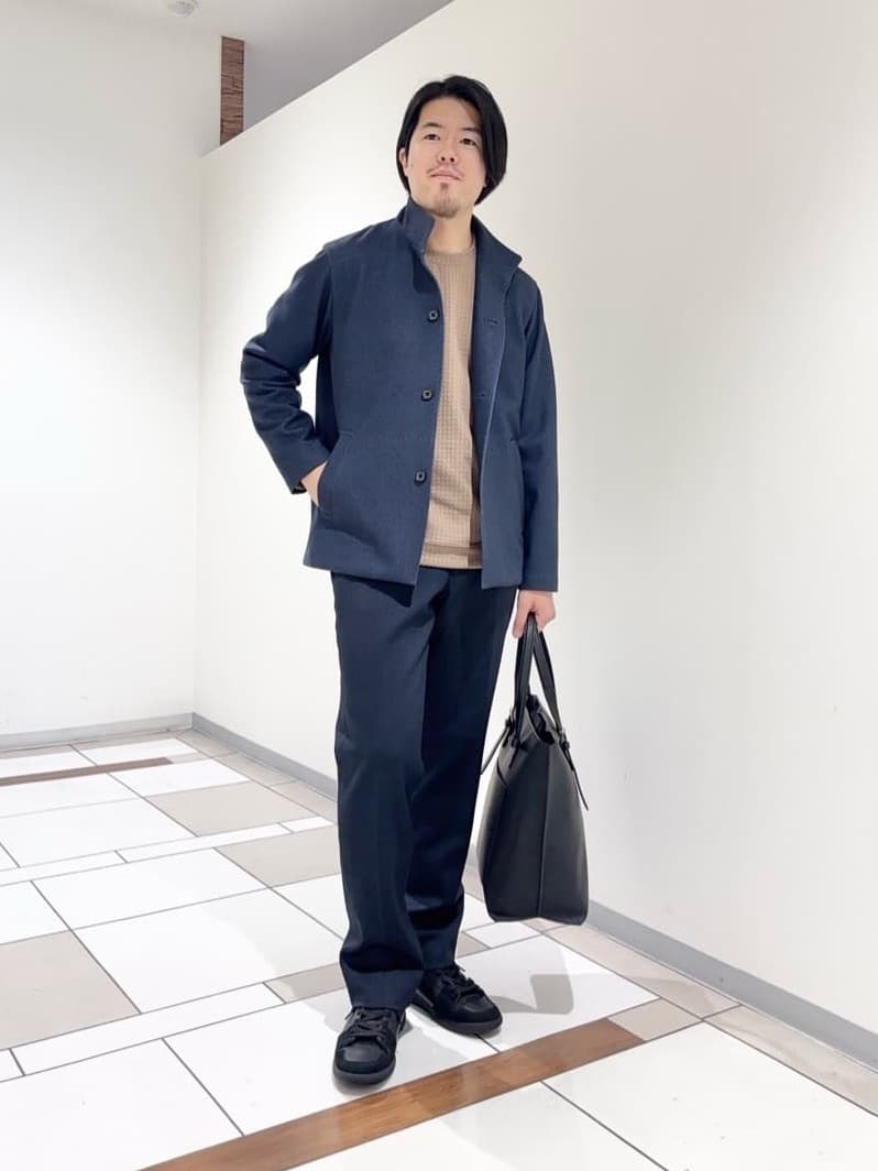 TAKEO KIKUCHIの【DOWN FABRIC】ダウンファブリック スタンドカラーブルゾンを使ったコーディネートを紹介します。｜Rakuten Fashion(楽天ファッション／旧楽天ブランドアベニュー)5173053