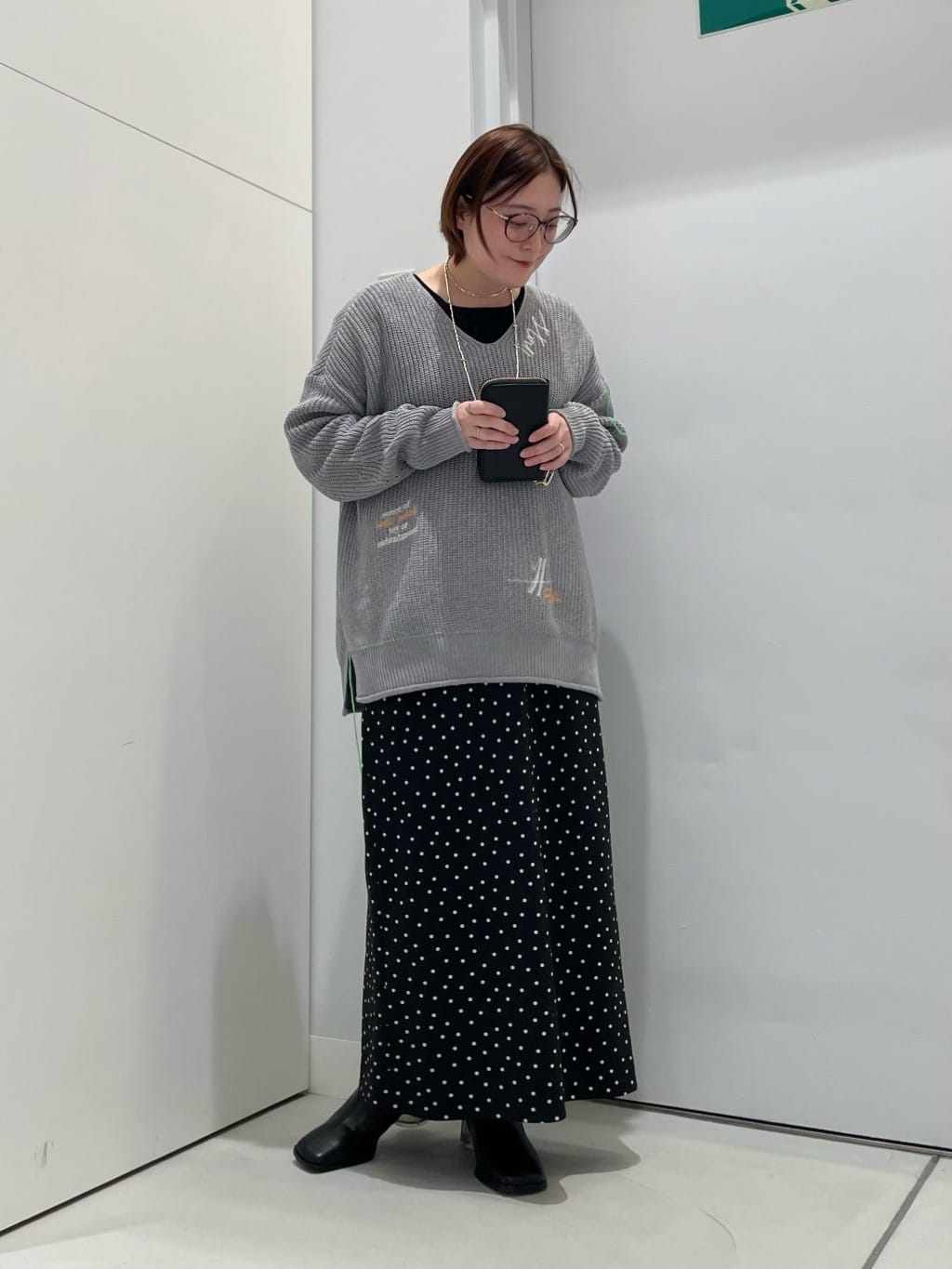 Vinのレター刺繍ニットプルオーバーを使ったコーディネートを紹介します。｜Rakuten Fashion(楽天ファッション／旧楽天ブランドアベニュー)5173129