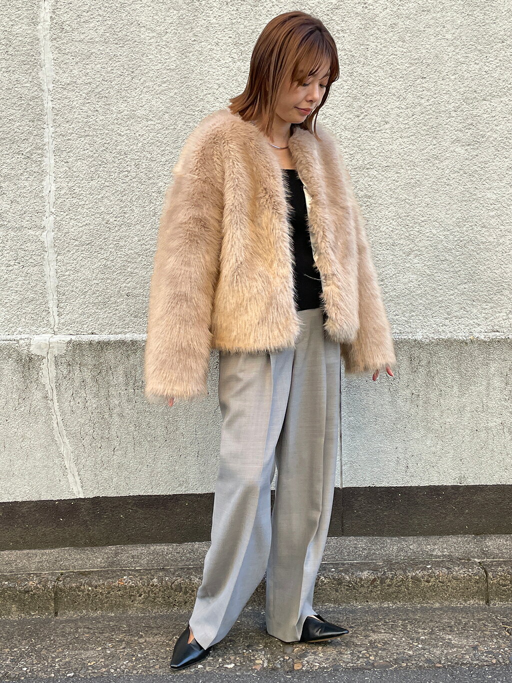 1er ArrondissementのECOPELファーショートコートを使ったコーディネートを紹介します。｜Rakuten Fashion(楽天ファッション／旧楽天ブランドアベニュー)5175543