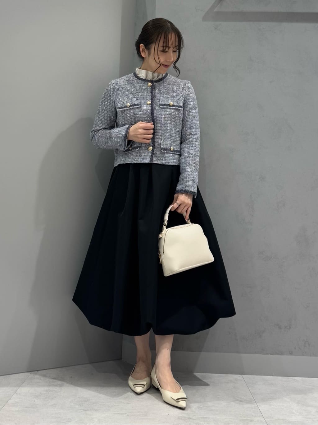 Vinのギャザーカラーブラウスを使ったコーディネートを紹介します。｜Rakuten Fashion(楽天ファッション／旧楽天ブランドアベニュー)5176385