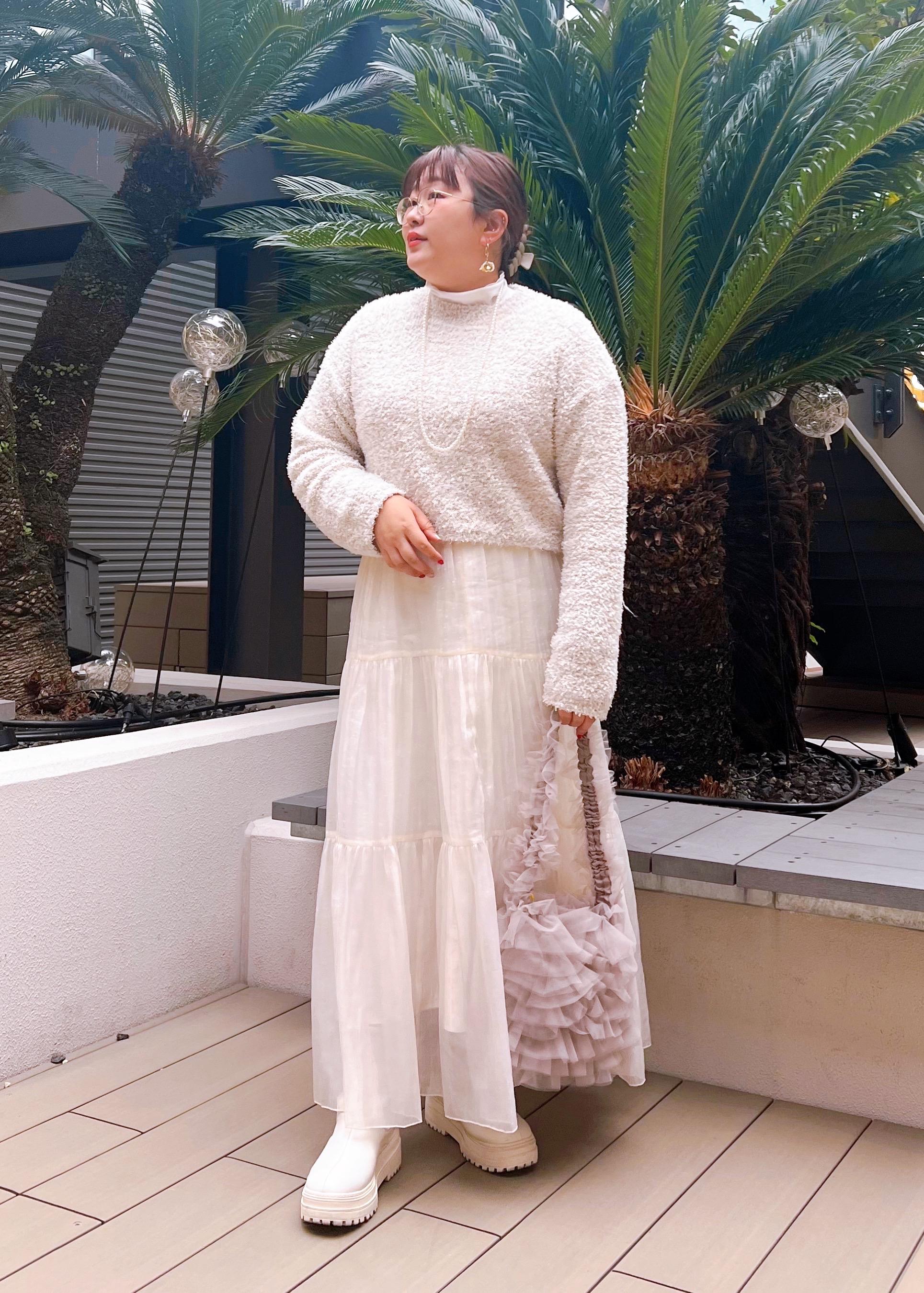 ROPE' PICNICのスパンコール混リボンヤーンニットプルオーバーを使ったコーディネートを紹介します。｜Rakuten Fashion(楽天ファッション／旧楽天ブランドアベニュー)5240414