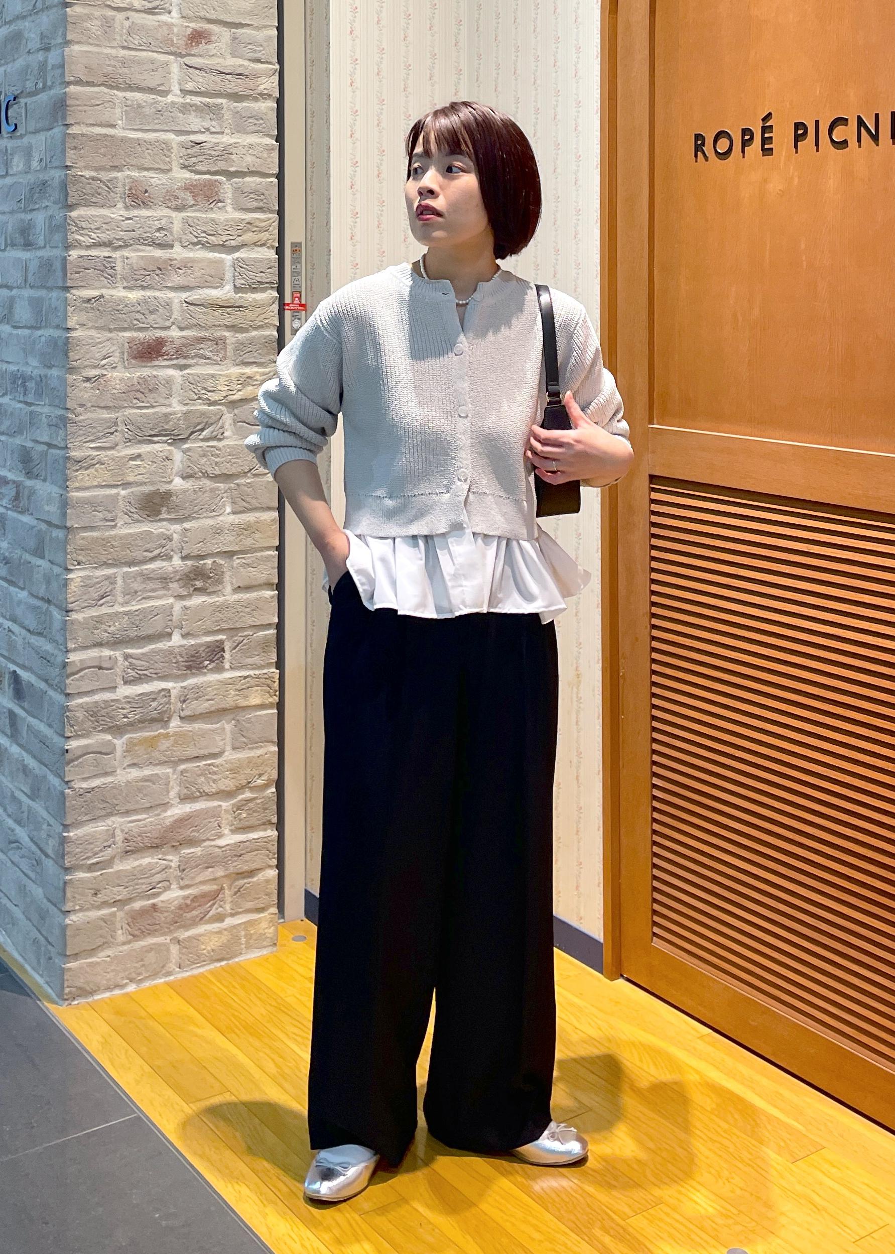 ROPE' PICNICの布帛使いショート丈カーディガンを使ったコーディネートを紹介します。｜Rakuten Fashion(楽天ファッション／旧楽天ブランドアベニュー)5240667