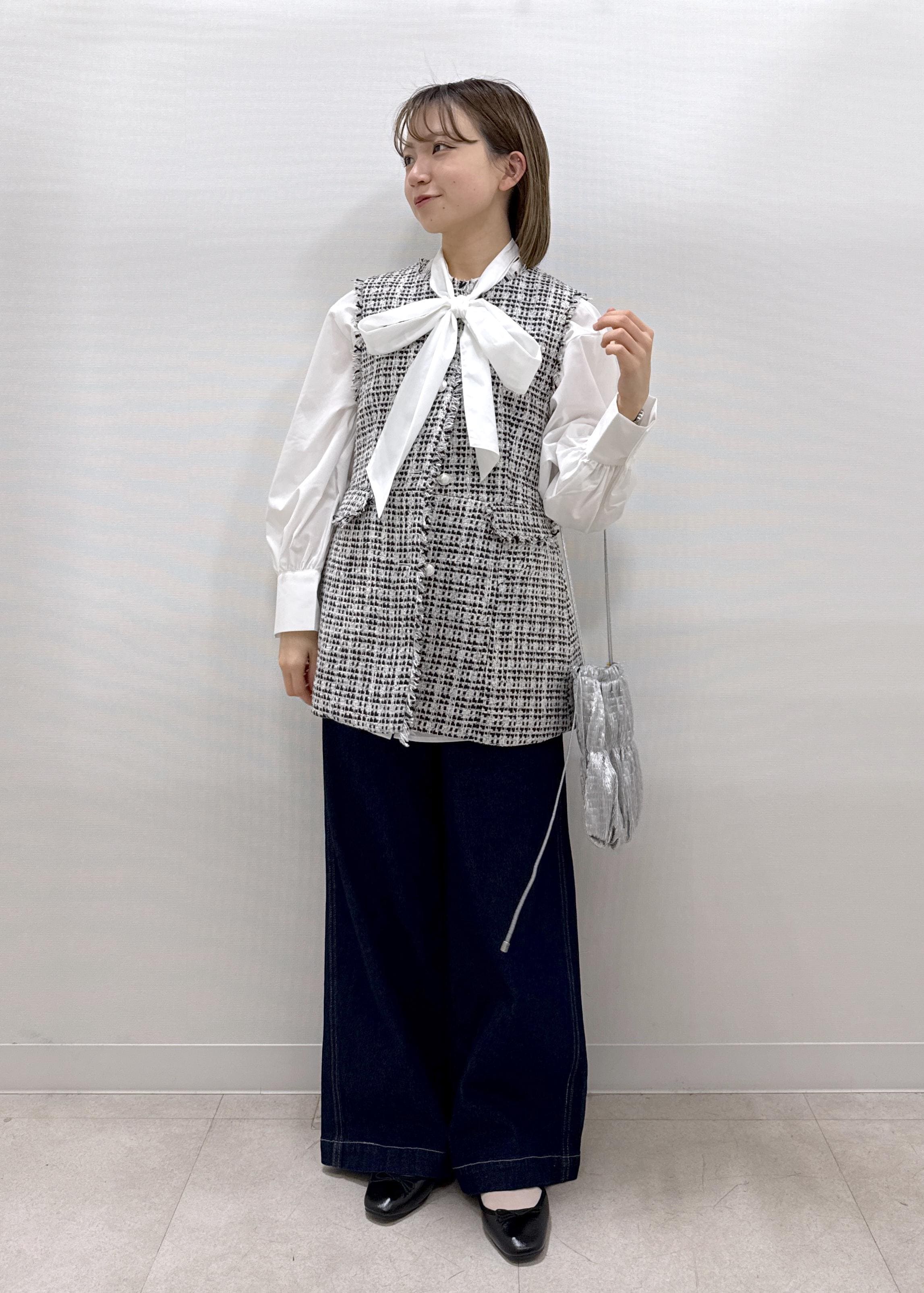 ROPE' PICNICの【花粉ガード・防シワ】ボリューム袖ボウタイブラウスを使ったコーディネートを紹介します。｜Rakuten Fashion(楽天ファッション／旧楽天ブランドアベニュー)5240805