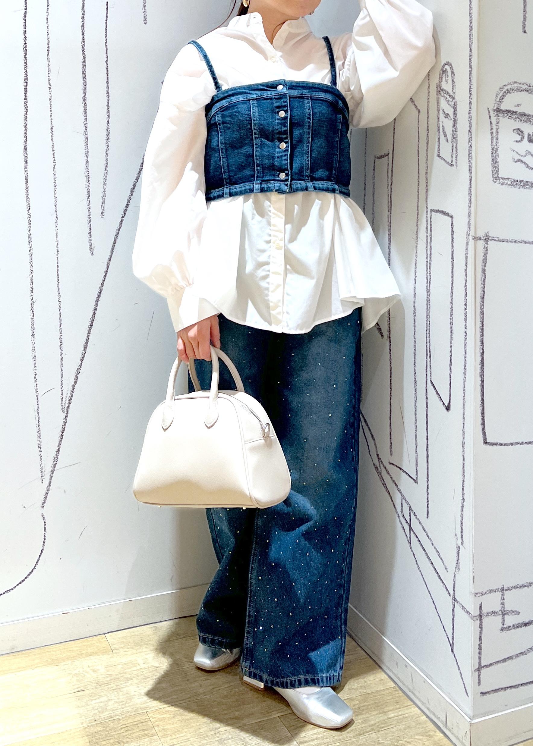 ROPE' PICNICのデニムビスチェを使ったコーディネートを紹介します。｜Rakuten Fashion(楽天ファッション／旧楽天ブランドアベニュー)5272455