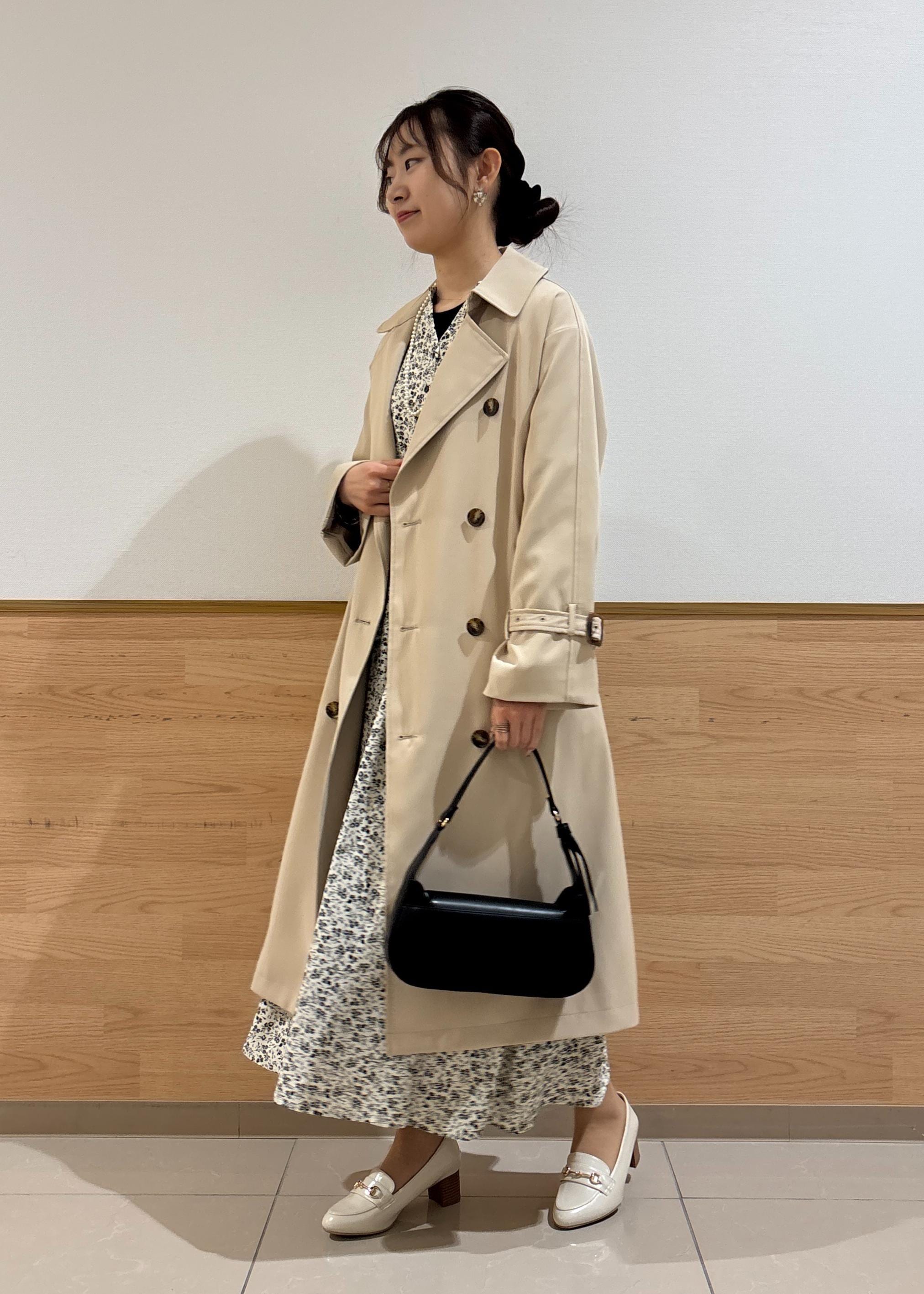ROPE' PICNICの小花柄スキッパーロングワンピースを使ったコーディネートを紹介します。｜Rakuten Fashion(楽天ファッション／旧楽天ブランドアベニュー)5272517