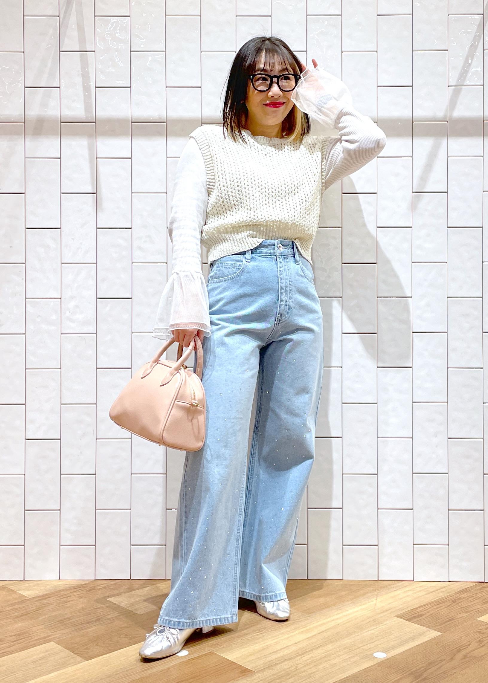 ROPE' PICNICの透かし編みラメニットベストを使ったコーディネートを紹介します。｜Rakuten Fashion(楽天ファッション／旧楽天ブランドアベニュー)5272575