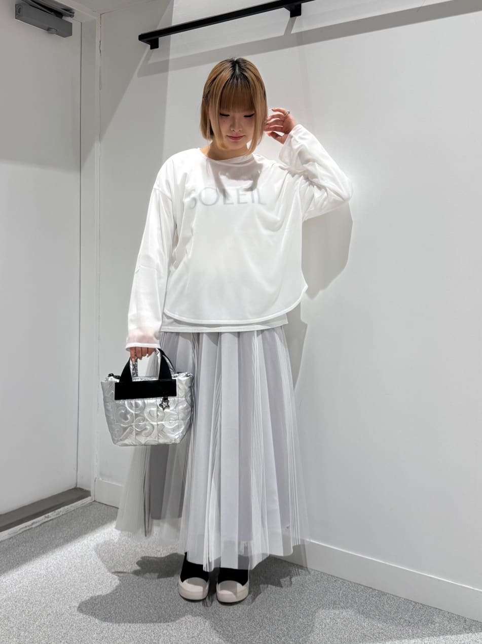 VinのシアーレイヤードロゴTシャツを使ったコーディネートを紹介します。｜Rakuten Fashion(楽天ファッション／旧楽天ブランドアベニュー)5188396