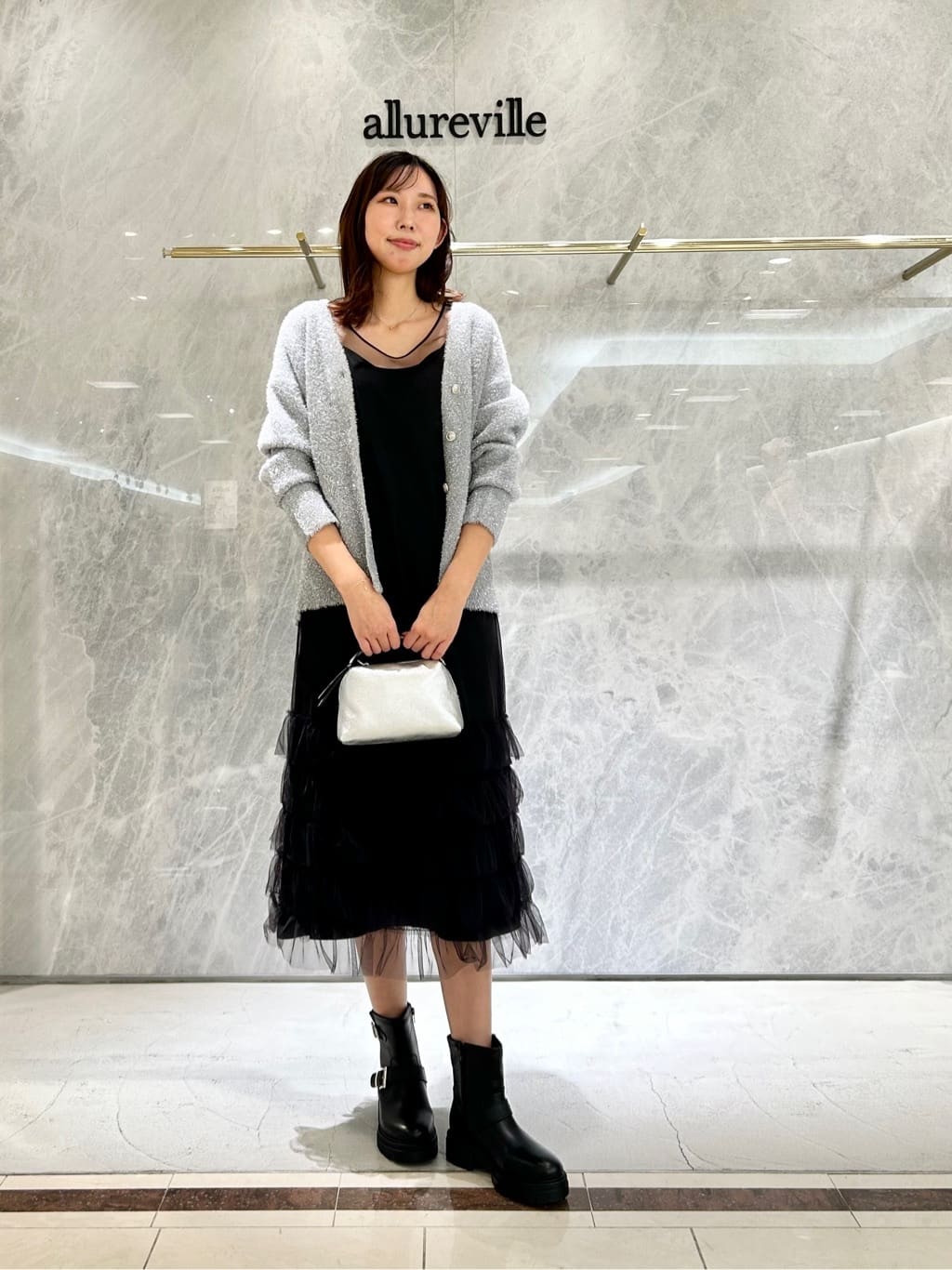 allurevilleのチュールフリルティアードワンピースを使ったコーディネートを紹介します。｜Rakuten Fashion(楽天ファッション／旧楽天ブランドアベニュー)5188814