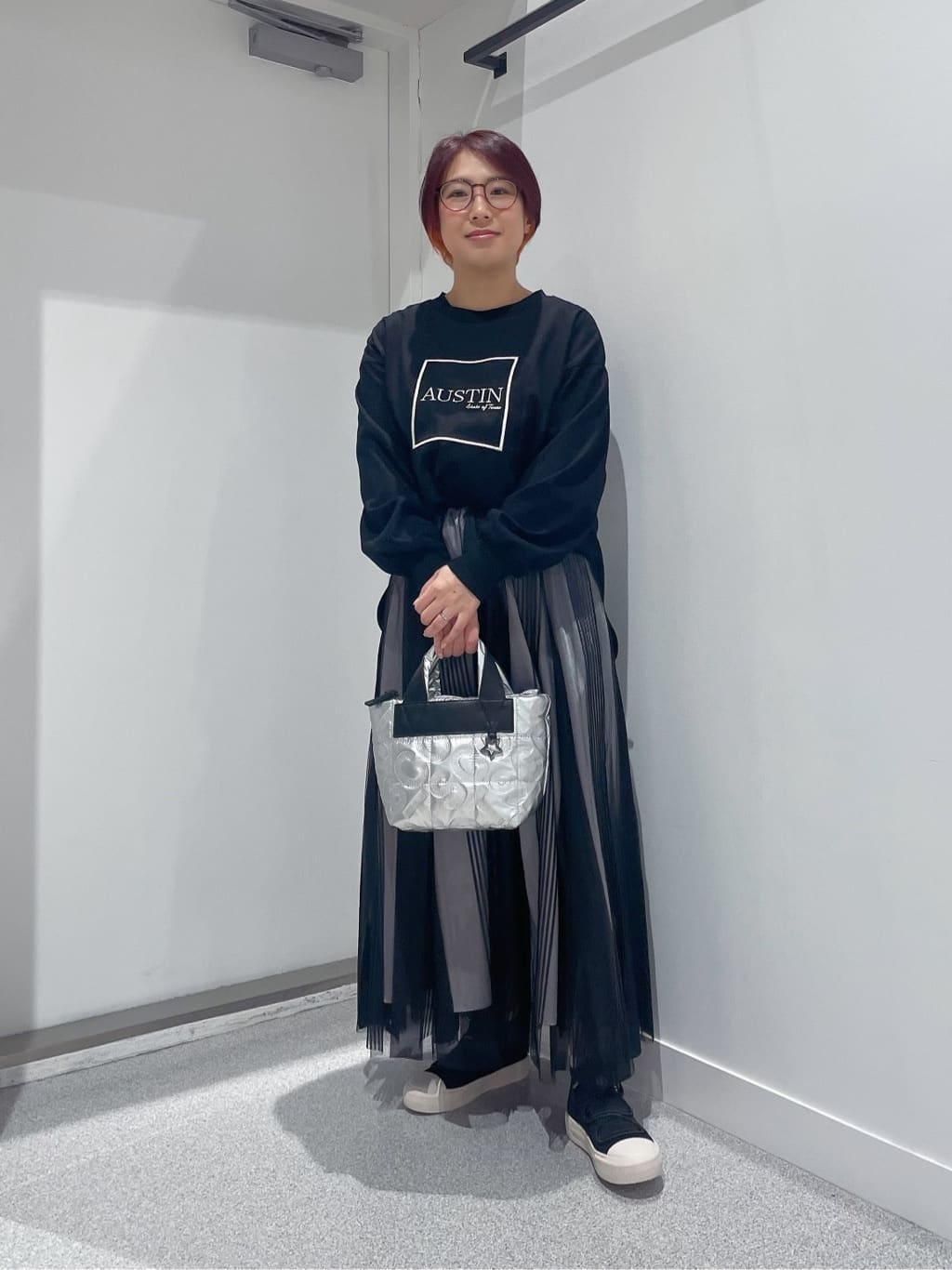 LASUDのシアーロゴ刺繍ロンTを使ったコーディネートを紹介します。｜Rakuten Fashion(楽天ファッション／旧楽天ブランドアベニュー)5191364