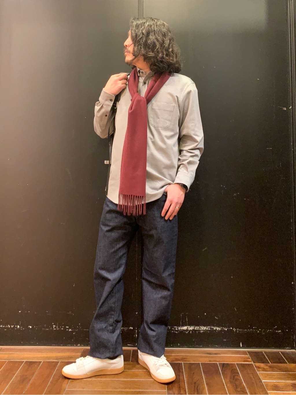 TAKEO KIKUCHIの【ONOFF兼用】ジャージー ボタンダウンシャツを使ったコーディネートを紹介します。｜Rakuten Fashion(楽天ファッション／旧楽天ブランドアベニュー)5192742