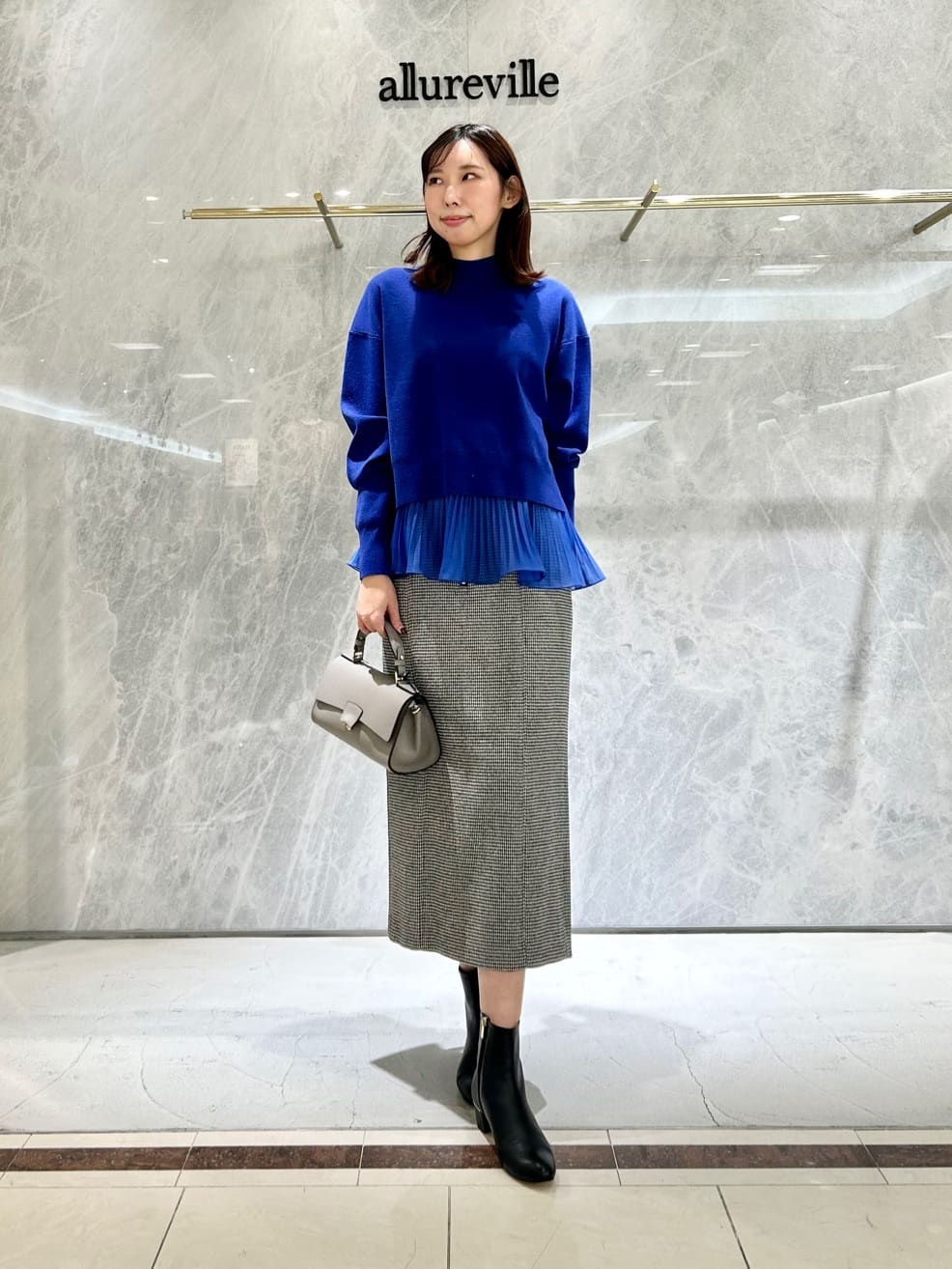 allurevilleの【セットアップ対応可能】ガンクラブチェックジップスカートを使ったコーディネートを紹介します。｜Rakuten Fashion(楽天ファッション／旧楽天ブランドアベニュー)5192801