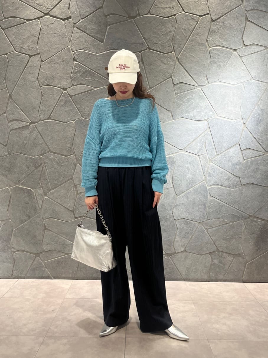 LASUDのローゲージ和紙糸ニットを使ったコーディネートを紹介します。｜Rakuten Fashion(楽天ファッション／旧楽天ブランドアベニュー)5194922