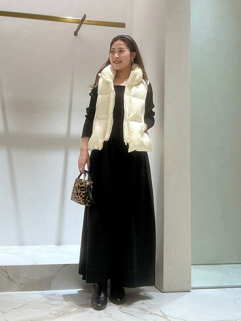 allurevilleのウエストマークコクーンニットワンピースを使ったコーディネートを紹介します。｜Rakuten Fashion(楽天ファッション／旧楽天ブランドアベニュー)5205270