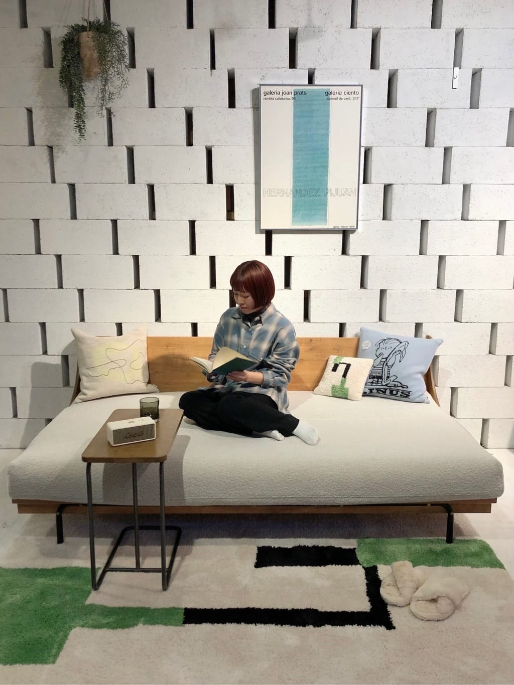 journal standard FurnitureのFEATHER CUSHION PRESS JSF クッション中材 45cm角を使ったコーディネートを紹介します。｜Rakuten Fashion(楽天ファッション／旧楽天ブランドアベニュー)5205997