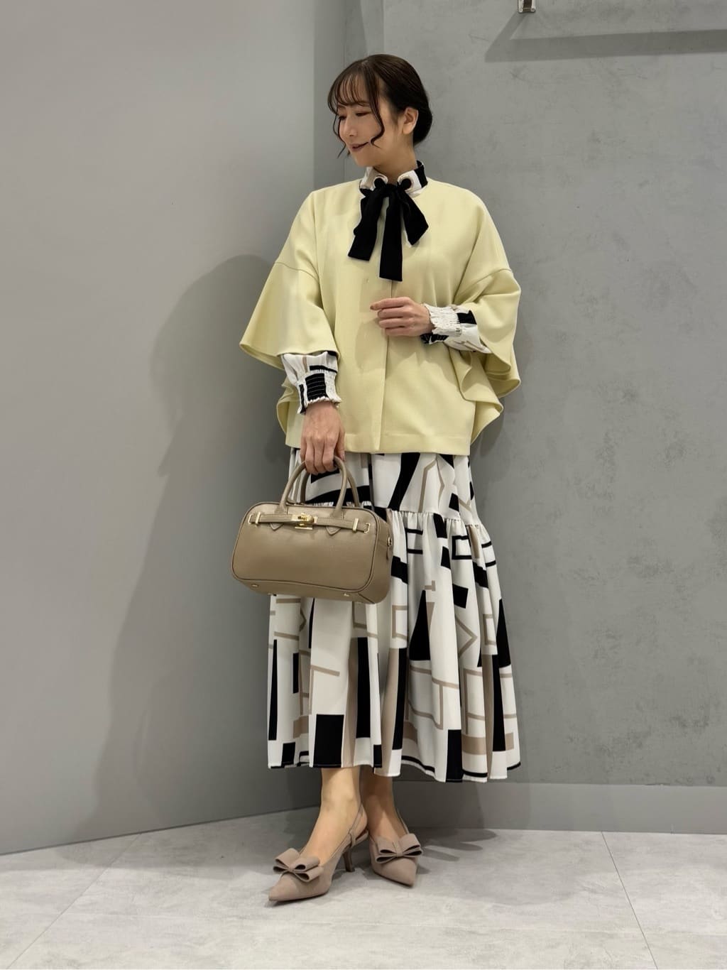 Vinのモノトーンジオメトリックワンピースを使ったコーディネートを紹介します。｜Rakuten Fashion(楽天ファッション／旧楽天ブランドアベニュー)5206142