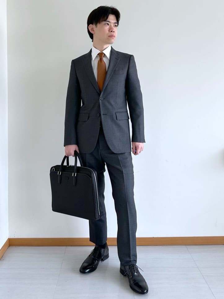 TAKEO KIKUCHIの【3ピース対応】バーズアイ スーツを使ったコーディネートを紹介します。｜Rakuten Fashion(楽天ファッション／旧楽天ブランドアベニュー)5206845