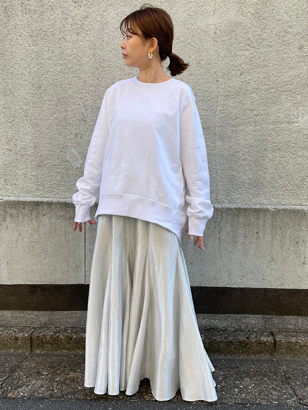 1er Arrondissementの<追加>メタリックスカートを使ったコーディネートを紹介します。｜Rakuten Fashion(楽天ファッション／旧楽天ブランドアベニュー)5214596