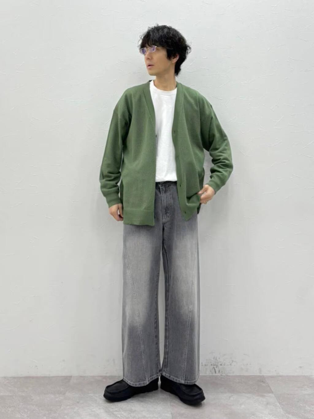 LAKOLEのAIRニットカーディガンを使ったコーディネートを紹介します。｜Rakuten Fashion(楽天ファッション／旧楽天ブランドアベニュー)5214961