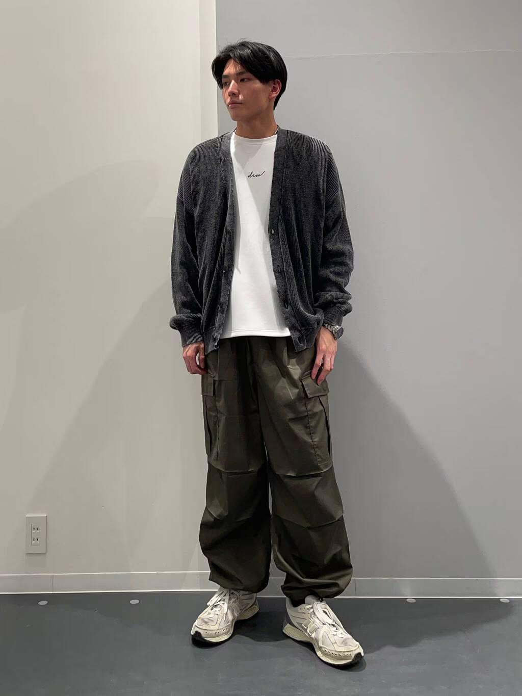 LAKOLEのフェードニットカーディガンを使ったコーディネートを紹介します。｜Rakuten Fashion(楽天ファッション／旧楽天ブランドアベニュー)5214962