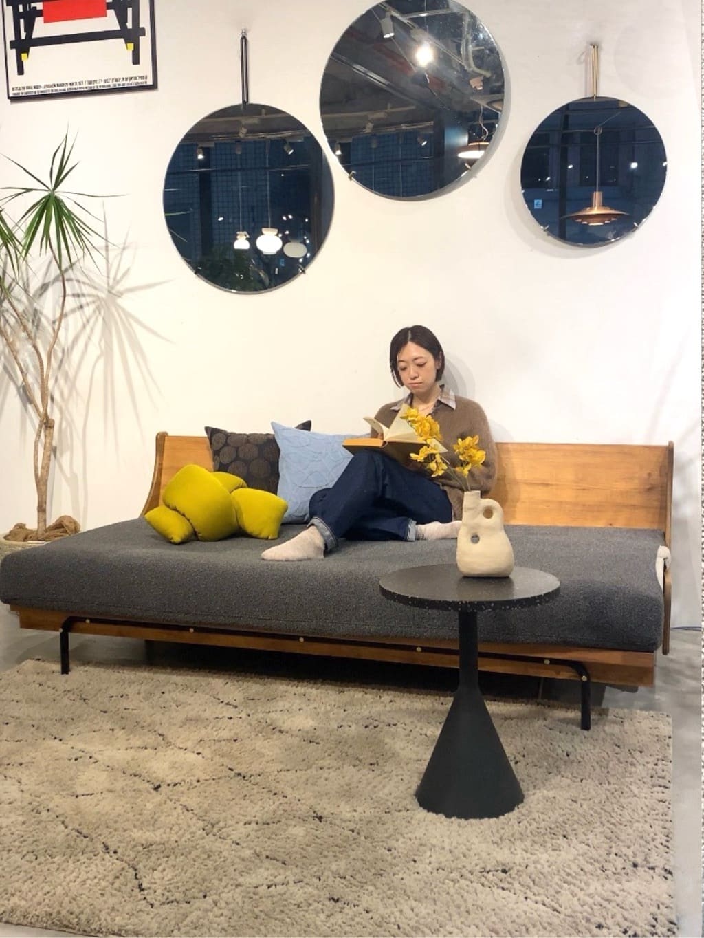 journal standard FurnitureのFEATHER CUSHION PRESS JSF クッション中材 45cm角を使ったコーディネートを紹介します。｜Rakuten Fashion(楽天ファッション／旧楽天ブランドアベニュー)5226782