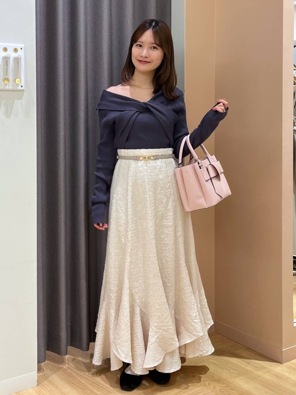 mysty womanのリボンモチーフバッグを使ったコーディネートを紹介します。｜Rakuten Fashion(楽天ファッション／旧楽天ブランドアベニュー)5228859