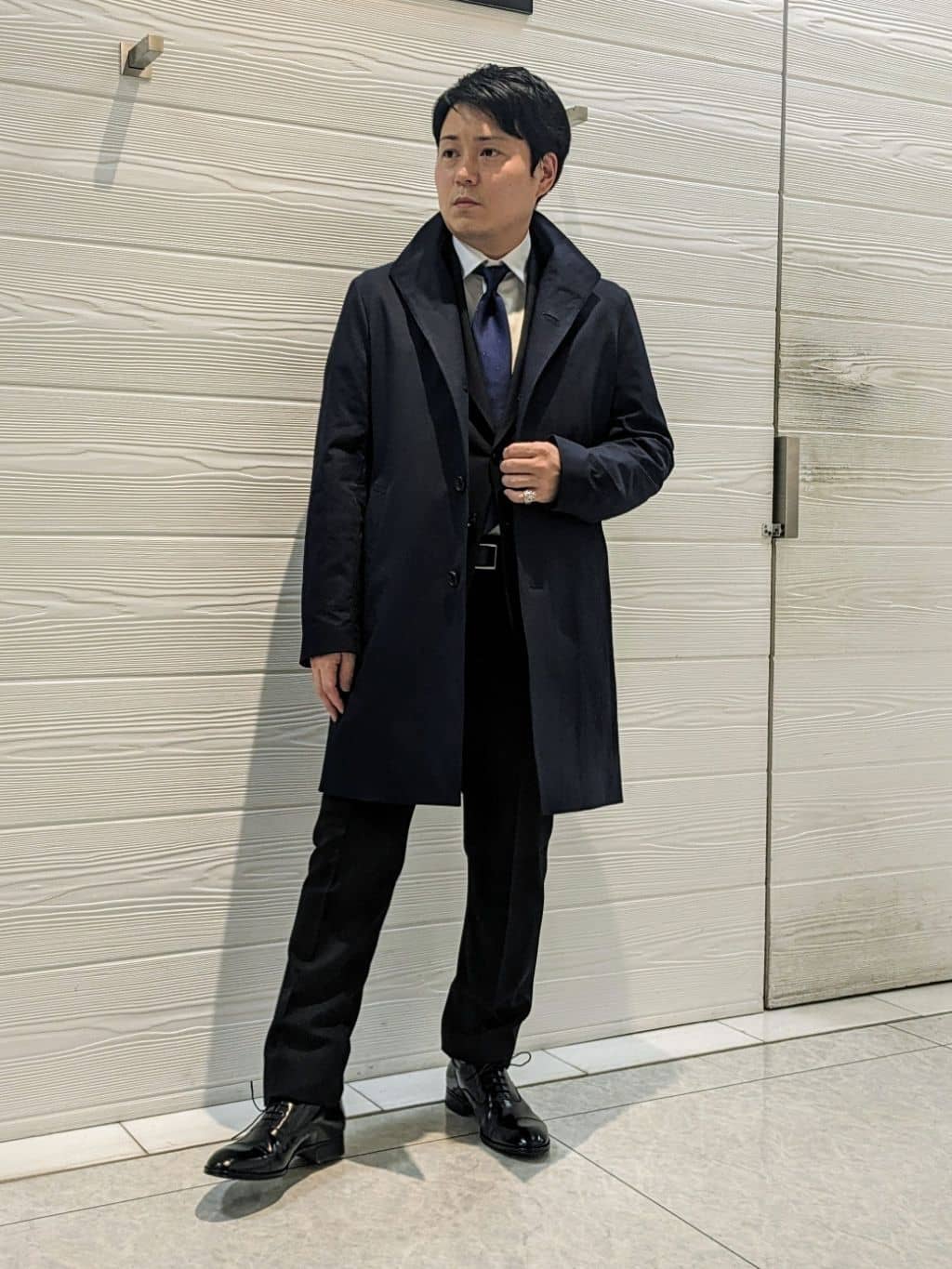 TAKEO KIKUCHIの【撥水】スタンドカラー スプリングコートを使ったコーディネートを紹介します。｜Rakuten Fashion(楽天ファッション／旧楽天ブランドアベニュー)5233605