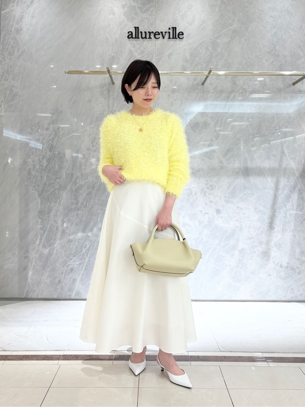 allurevilleのシャギープルオーバーを使ったコーディネートを紹介します。｜Rakuten Fashion(楽天ファッション／旧楽天ブランドアベニュー)5244315