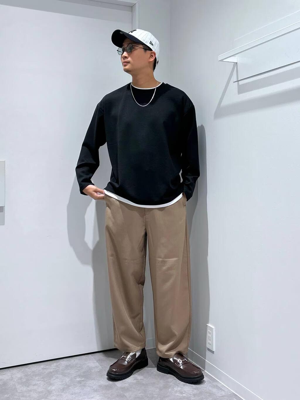 LAKOLEの【セットアップ可】ツイルバレルレッグパンツを使ったコーディネートを紹介します。｜Rakuten Fashion(楽天ファッション／旧楽天ブランドアベニュー)5245853