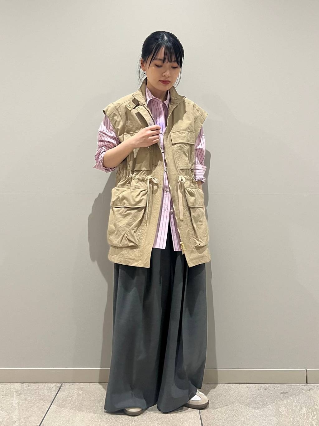 Curensologyの<&RC>ビッグシャツを使ったコーディネートを紹介します。｜Rakuten Fashion(楽天ファッション／旧楽天ブランドアベニュー)5246106