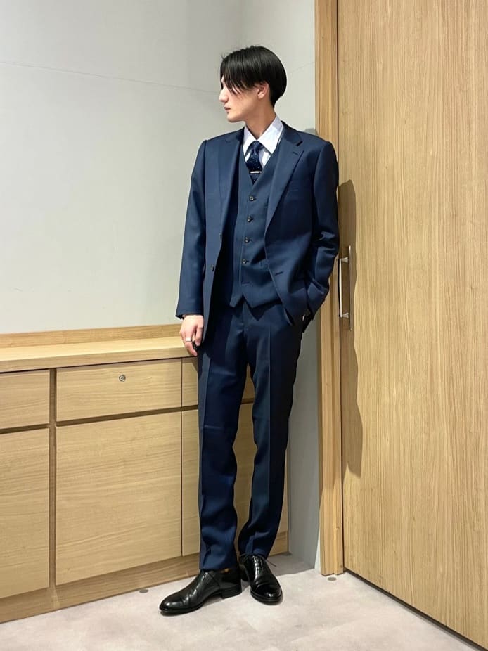 TAKEO KIKUCHIのシャイニーシャークピンヘッド スーツ/3ピース対応可を使ったコーディネートを紹介します。｜Rakuten Fashion(楽天ファッション／旧楽天ブランドアベニュー)5248731