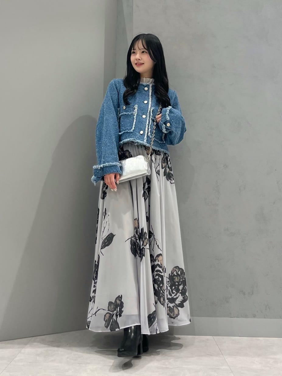 Vinのフリルネックリブカットソーを使ったコーディネートを紹介します。｜Rakuten Fashion(楽天ファッション／旧楽天ブランドアベニュー)5255200