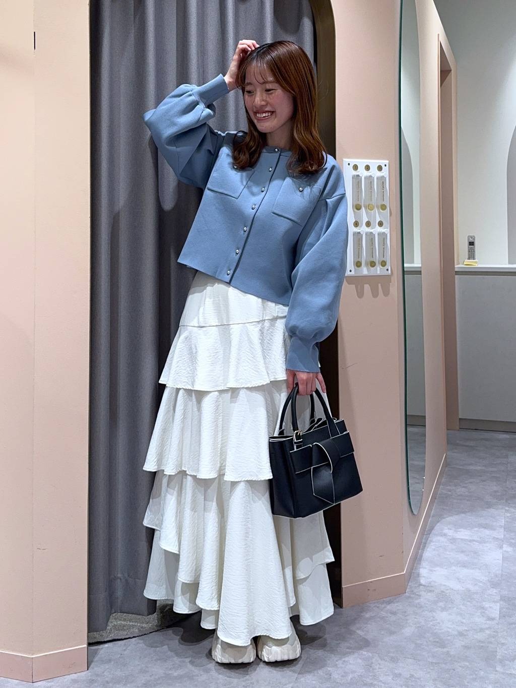 mysty womanのリボンモチーフバッグを使ったコーディネートを紹介します。｜Rakuten Fashion(楽天ファッション／旧楽天ブランドアベニュー)5258980
