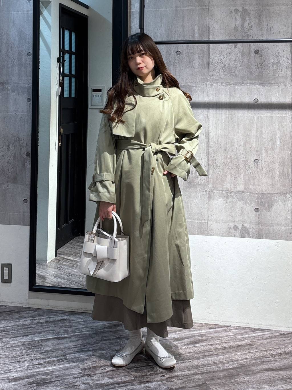 mysty womanのリボンモチーフバッグを使ったコーディネートを紹介します。｜Rakuten Fashion(楽天ファッション／旧楽天ブランドアベニュー)5259001