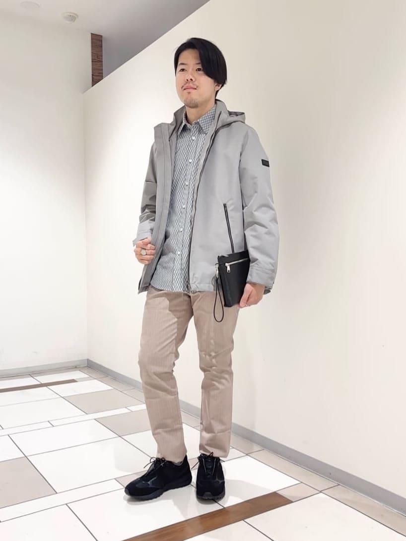 TAKEO KIKUCHIの【軽量アウター】エレクティブ シェル ブルゾンを使ったコーディネートを紹介します。｜Rakuten Fashion(楽天ファッション／旧楽天ブランドアベニュー)5259495