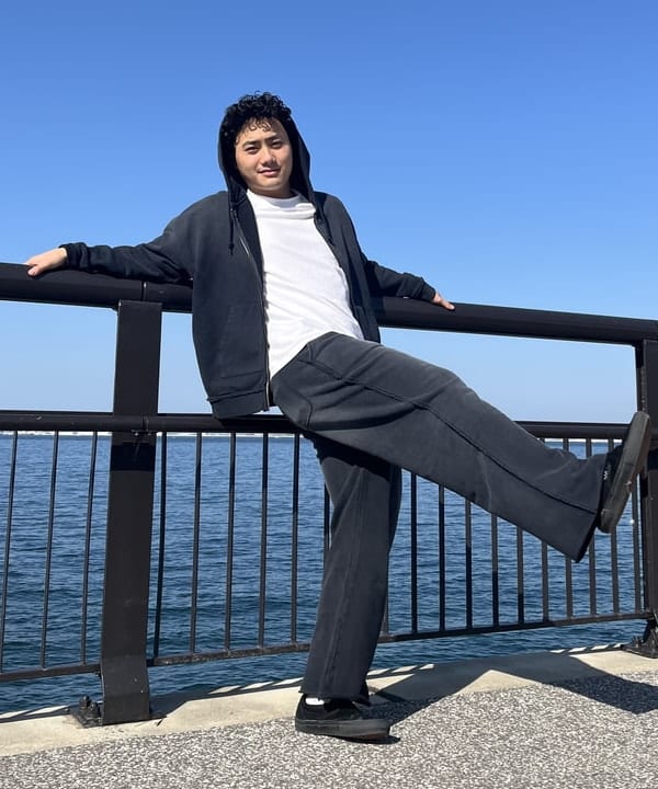 BEAMS HEARTのGMS ワイドストレート  コットンウラケ パンツを使ったコーディネートを紹介します。｜Rakuten Fashion(楽天ファッション／旧楽天ブランドアベニュー)5262120