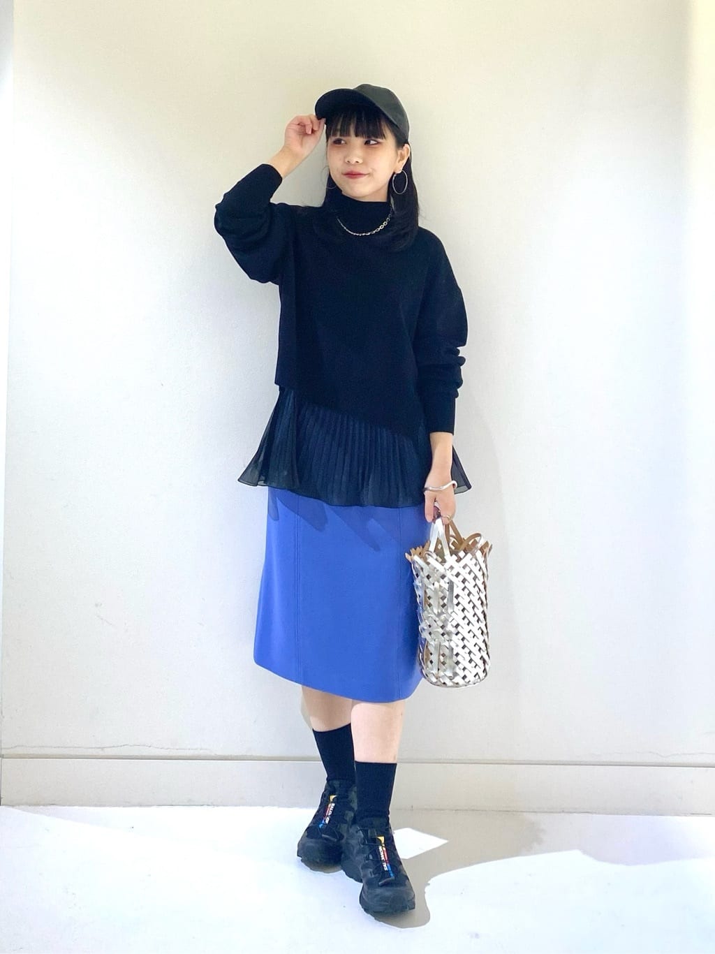 allurevilleのハードメルトンスムースミディスカートを使ったコーディネートを紹介します。｜Rakuten Fashion(楽天ファッション／旧楽天ブランドアベニュー)5267791