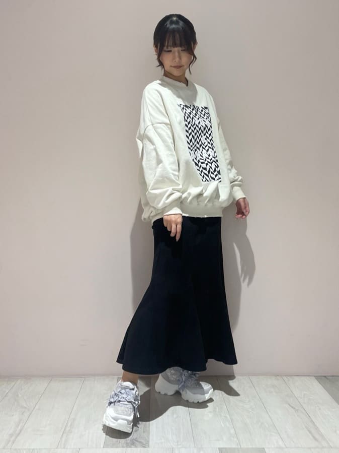 ESPERANZAの2WAYフリルベルトスパンコールスニーカーを使ったコーディネートを紹介します。｜Rakuten Fashion(楽天ファッション／旧楽天ブランドアベニュー)5271280