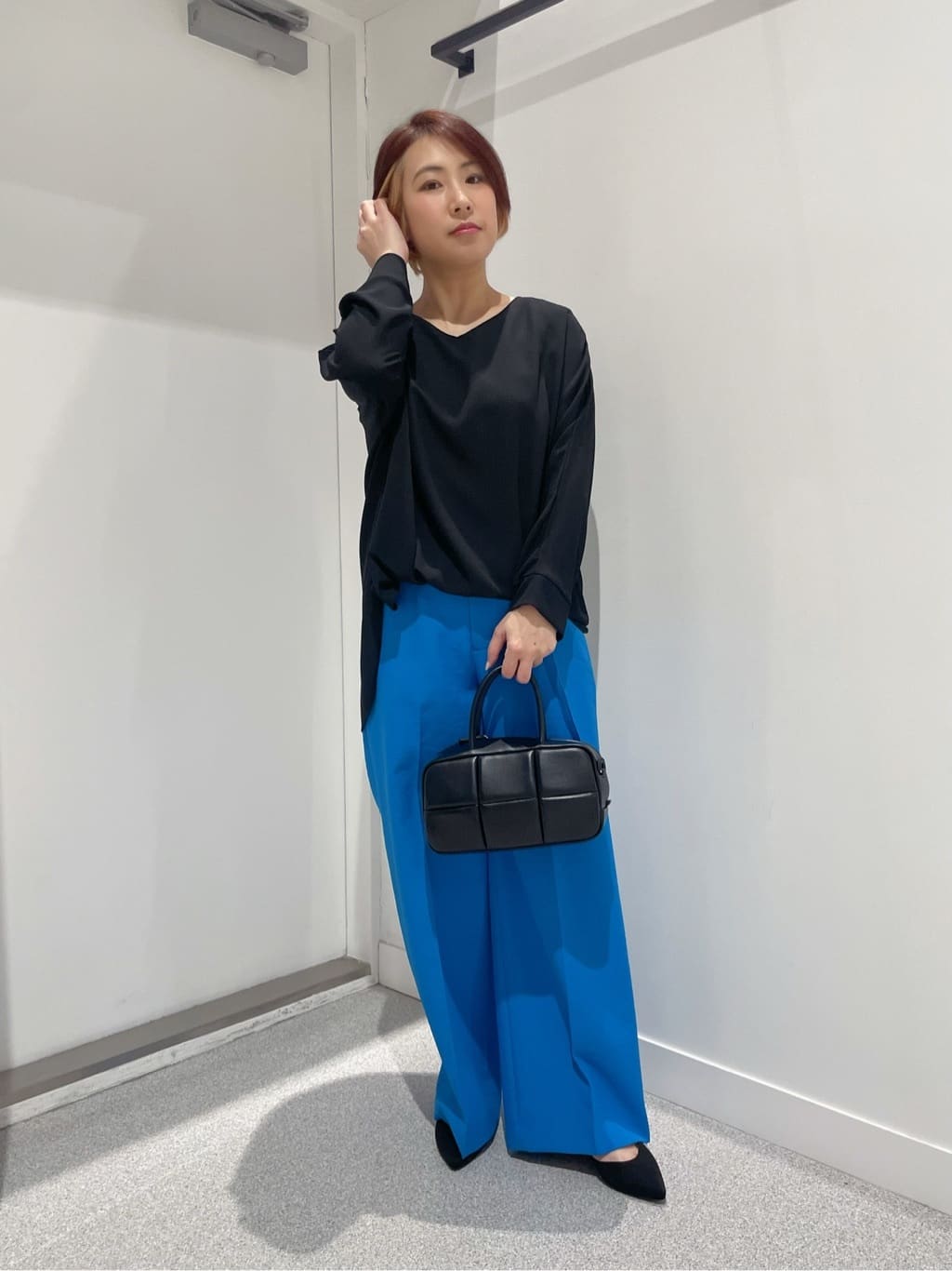 Vinのベルト付きセンタープレスパンツを使ったコーディネートを紹介します。｜Rakuten Fashion(楽天ファッション／旧楽天ブランドアベニュー)5275889