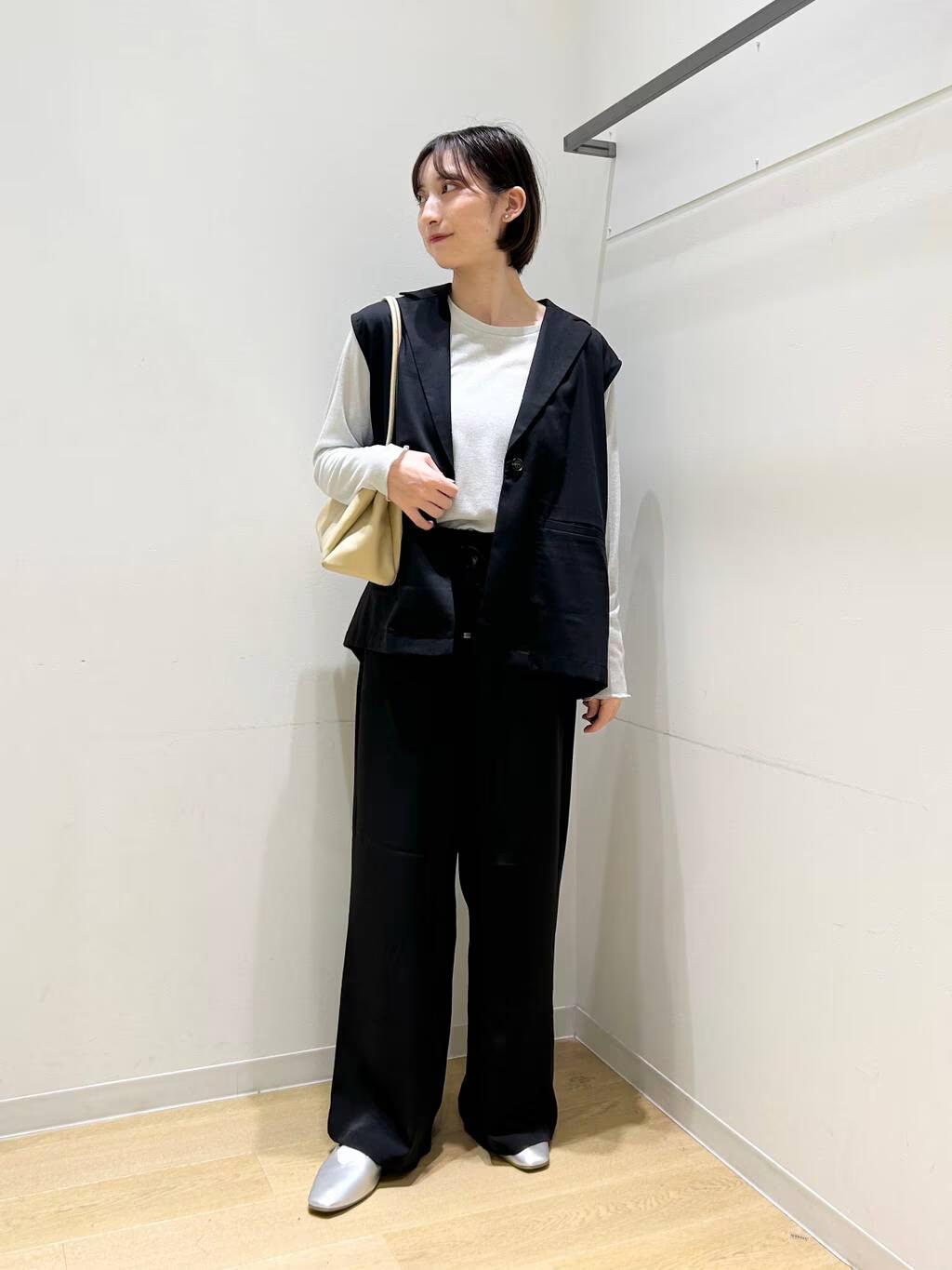 LAKOLEのラメワッフル長袖Tを使ったコーディネートを紹介します。｜Rakuten Fashion(楽天ファッション／旧楽天ブランドアベニュー)5277622