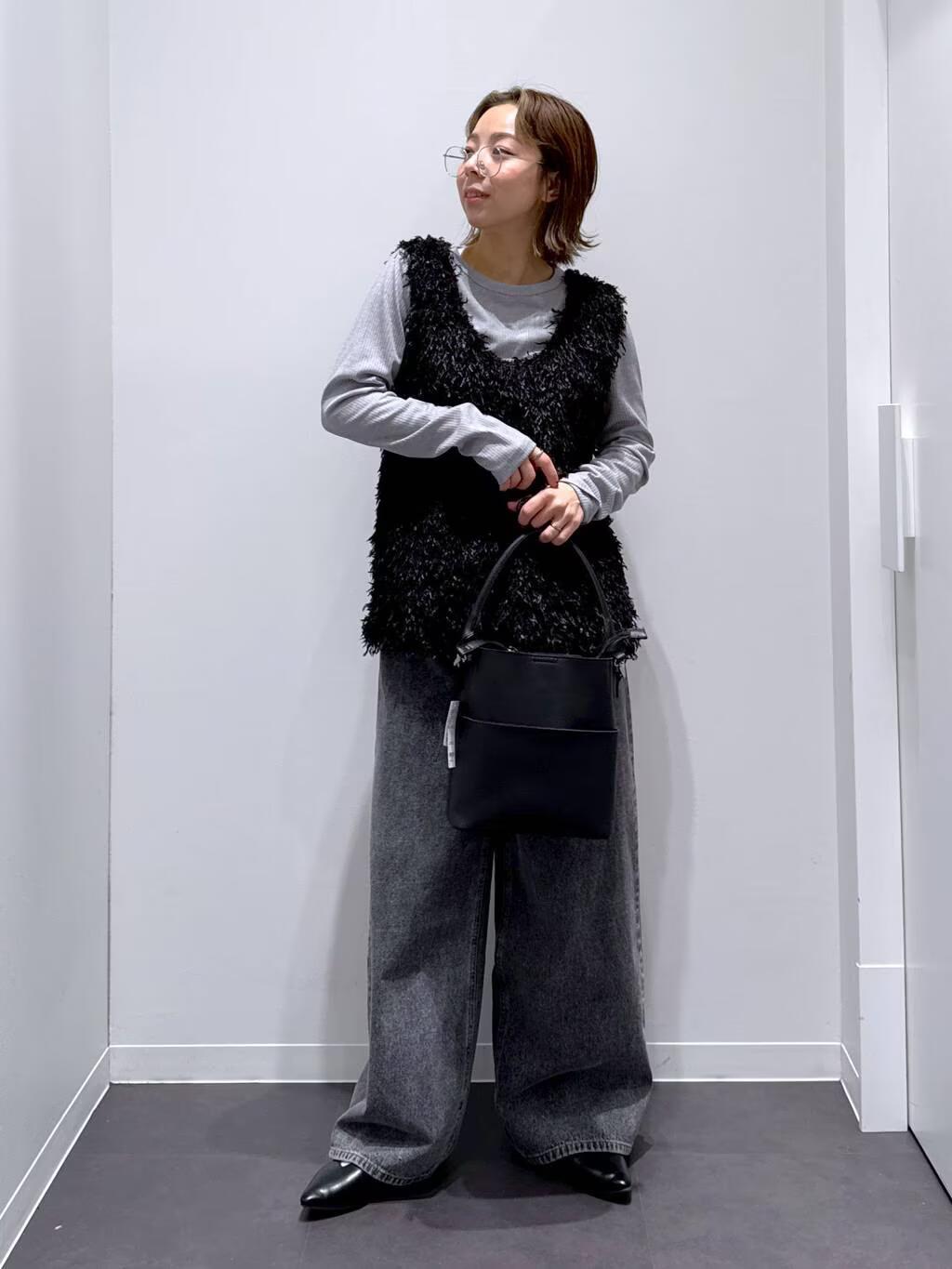 LAKOLEのフリンジベストを使ったコーディネートを紹介します。｜Rakuten Fashion(楽天ファッション／旧楽天ブランドアベニュー)5277623