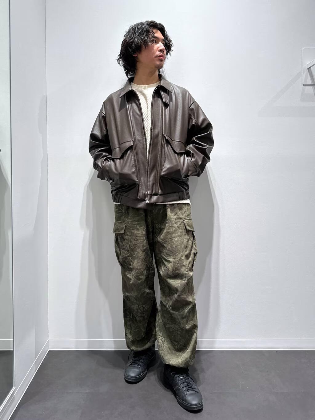 LAKOLEのPUレザージップブルゾンを使ったコーディネートを紹介します。｜Rakuten Fashion(楽天ファッション／旧楽天ブランドアベニュー)5277208