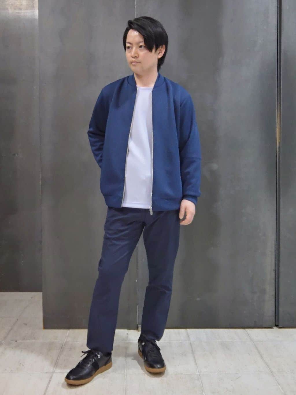 TAKEO KIKUCHIのメランジ ダンボール ジップ ブルゾンを使ったコーディネートを紹介します。｜Rakuten Fashion(楽天ファッション／旧楽天ブランドアベニュー)5293099