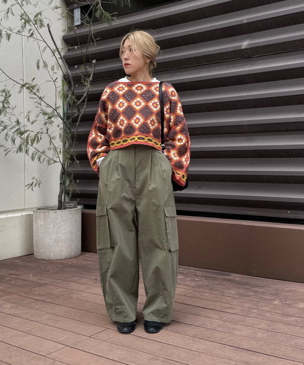 BEAMS HEARTのロムバス クロシェ風 ニット(手洗い可能)を使ったコーディネートを紹介します。｜Rakuten Fashion(楽天ファッション／旧楽天ブランドアベニュー)5294685