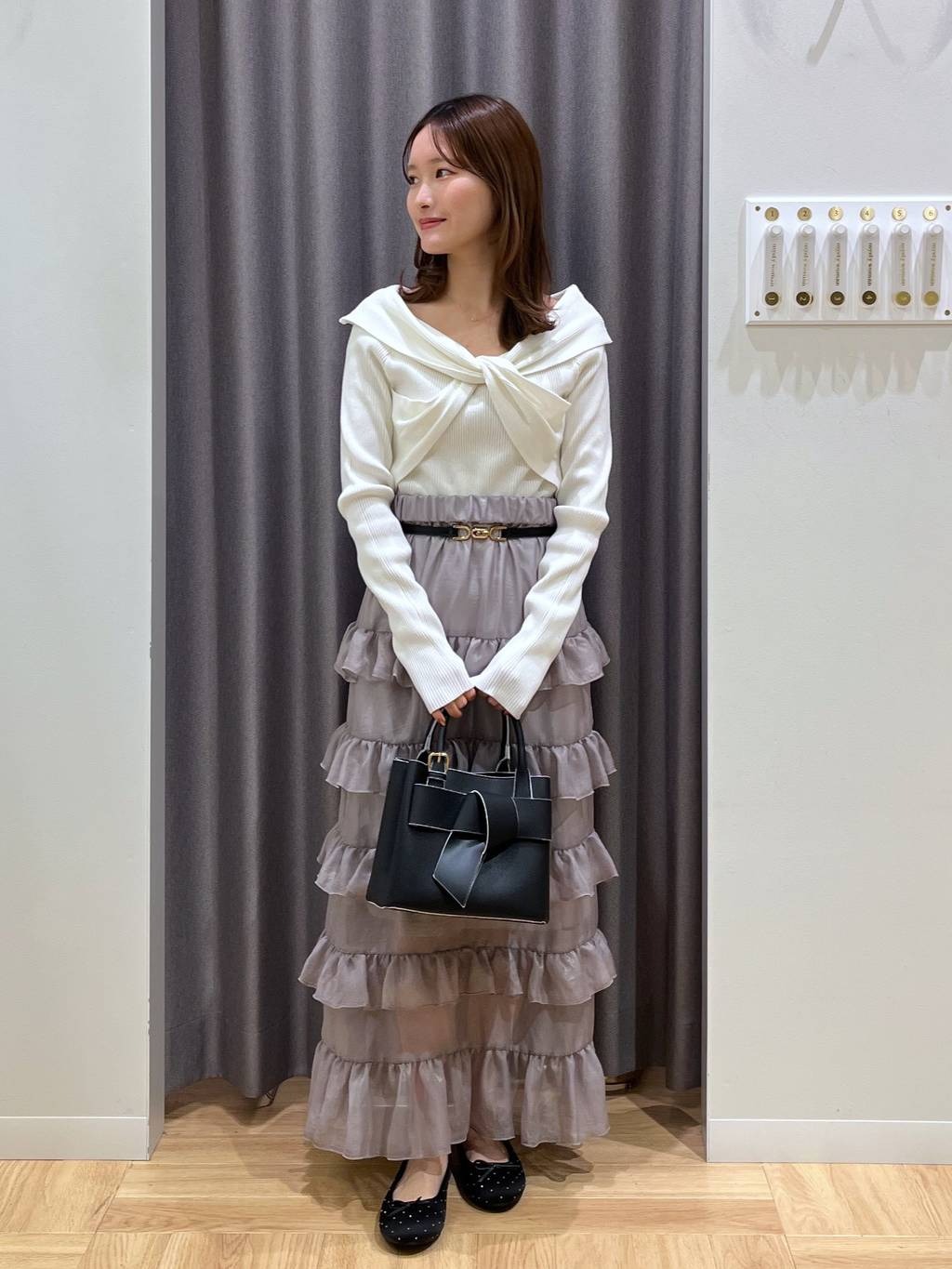 mysty womanのリボンモチーフバッグを使ったコーディネートを紹介します。｜Rakuten Fashion(楽天ファッション／旧楽天ブランドアベニュー)5295553